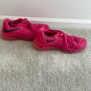 Pink Nike air max